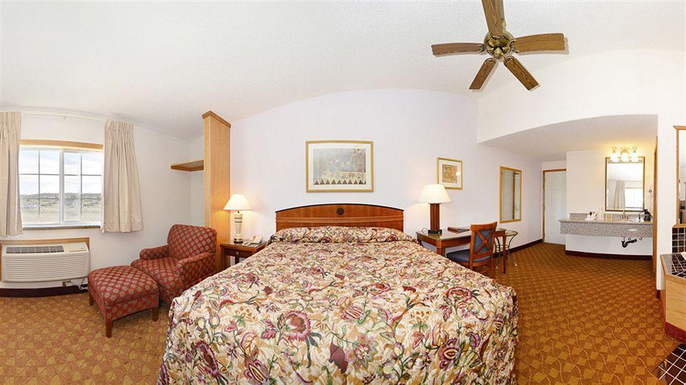 Econo Lodge Inn & Suites Madras Exterior foto